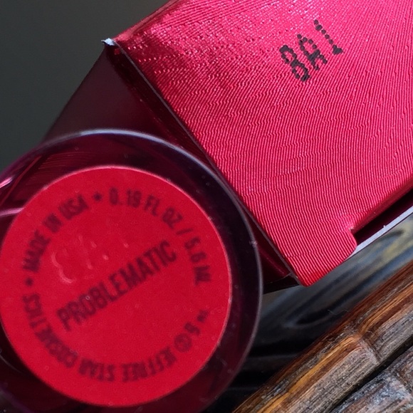 “PROBLEMATIC” JEFFREE STAR VELOUR LIQUID LIPSTICK! - Picture 8 of 8